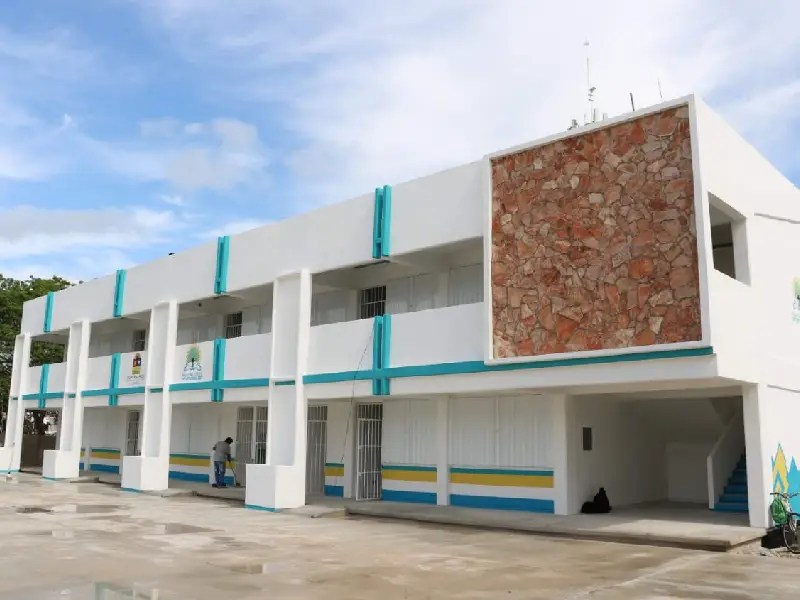 Sin garantía de calidad obras de "Escuela es nuestra"