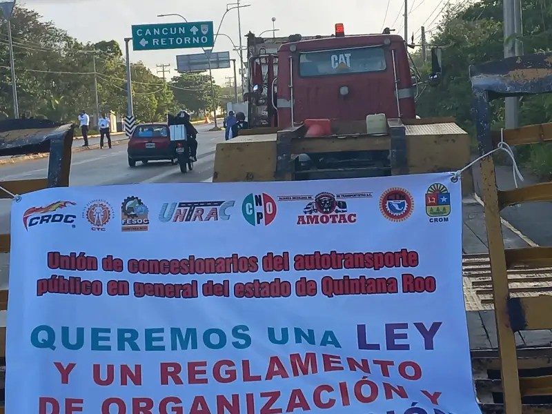Transportistas de Quintana Roo se unen a manifestación nacional