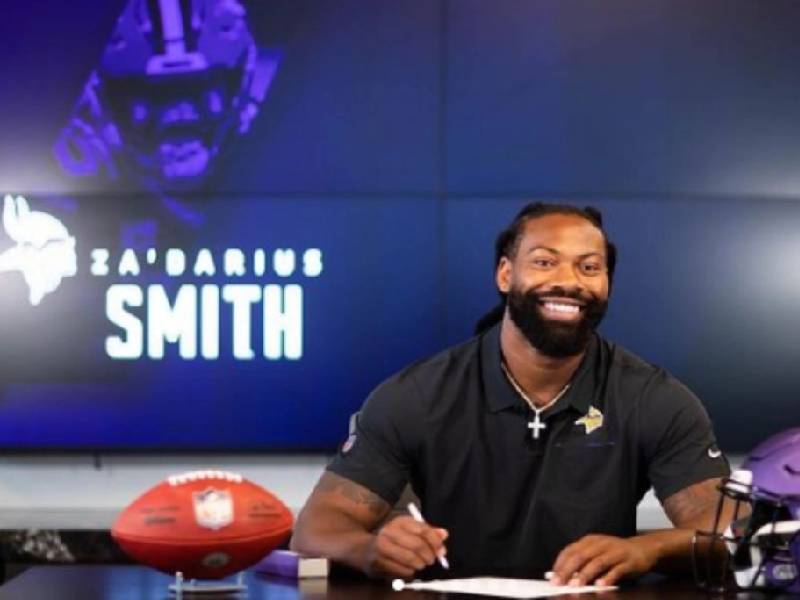 Za'Darius Smith firma con Minnesota Vikings por tres años