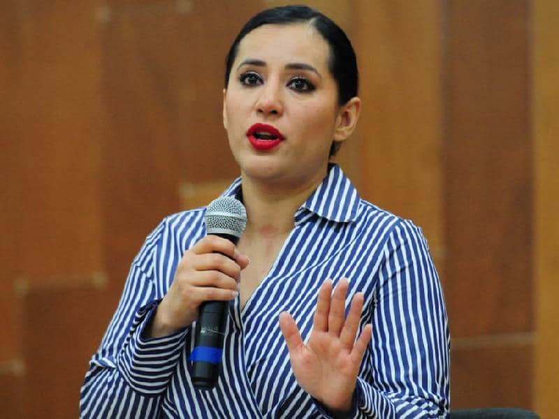 Sandra Cuevas ofrece disculpas a policías, pero no reconoce los hechos