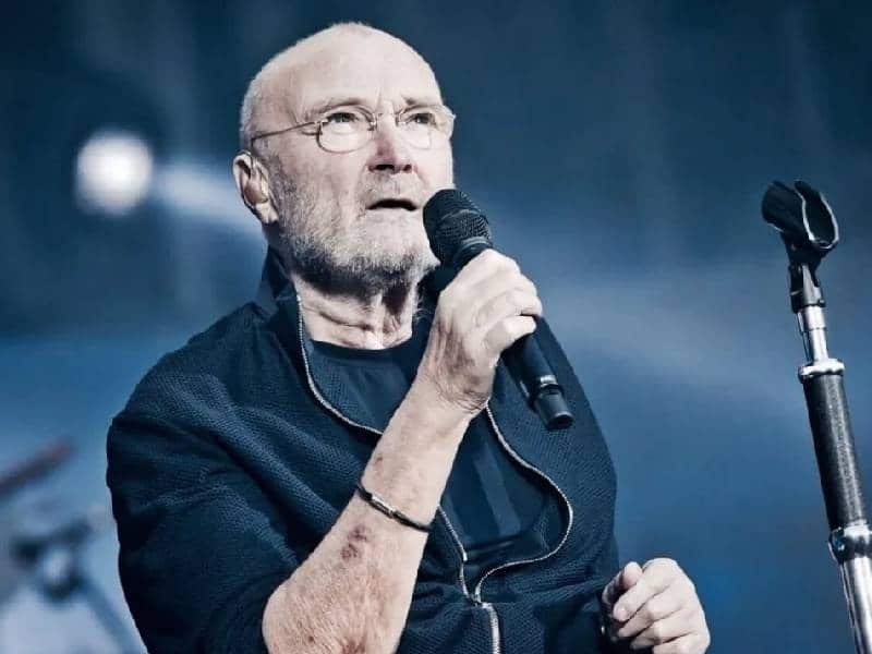 Phil Collins junto con Genesis se despiden de su gira y de los escenarios
