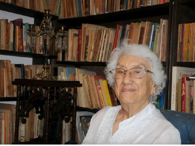 Fallece Dolores Castro, fundadora de radio Unam y poeta congregada