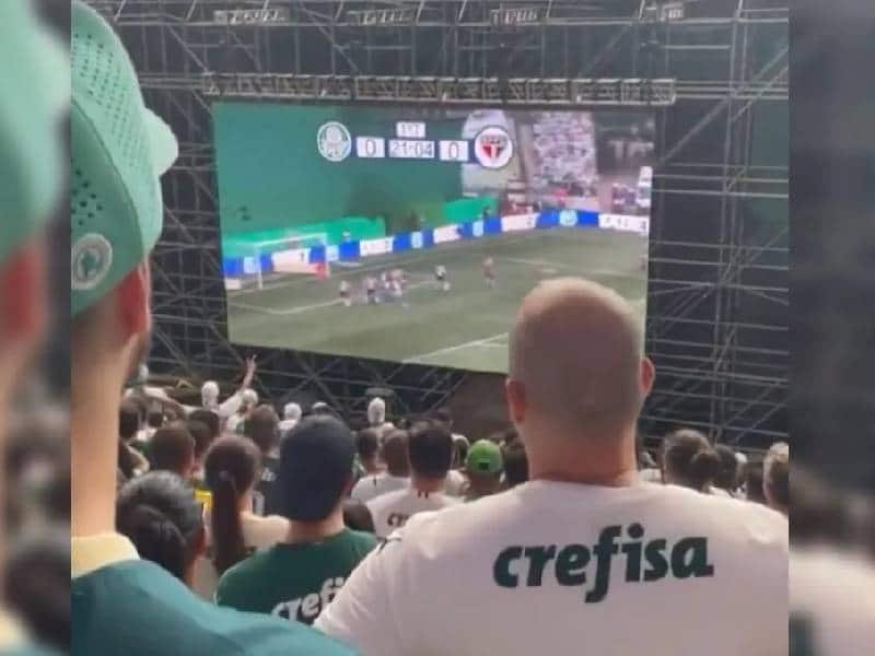 ¡Pasión sin límites! Aficionados del Palmeiras ven partido en pantalla por concierto de Maroon Five