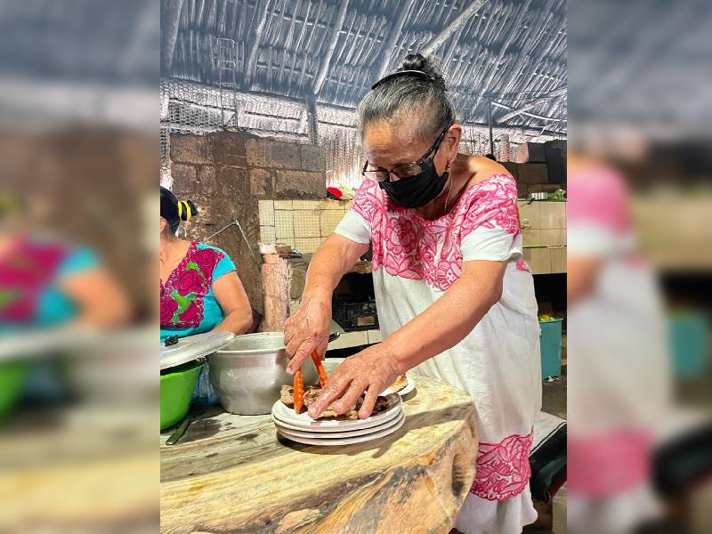 ÔÇ£La tía de KauaÔÇØ, uno de los pilares de la cocina tradicional yucateca