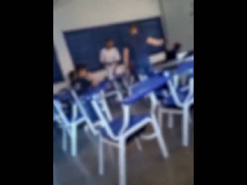 Video. Estudiantes denuncian agresión de profesor militar en primaria