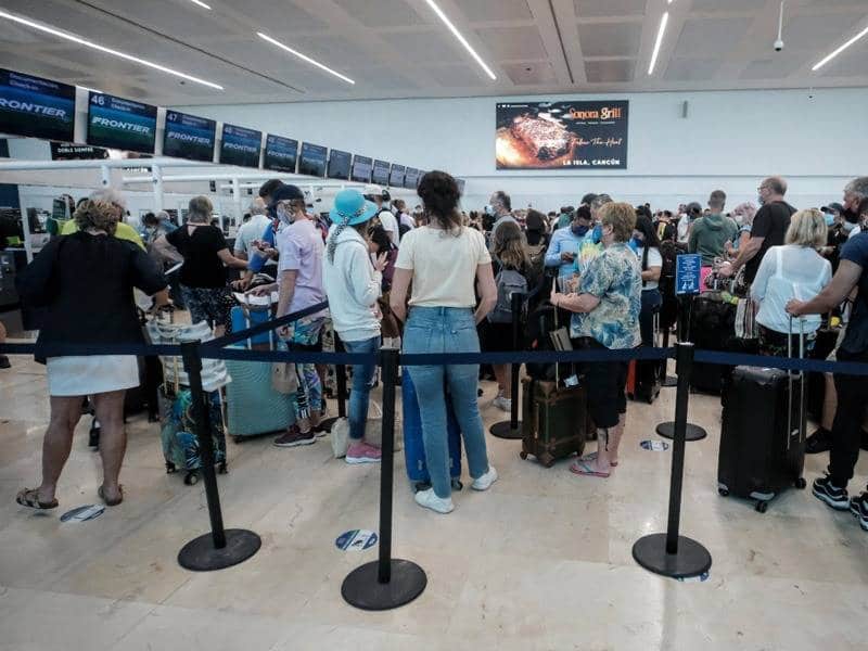 Destaca la SEDETUR el aumento de la conectividad aérea del Caribe Mexicano