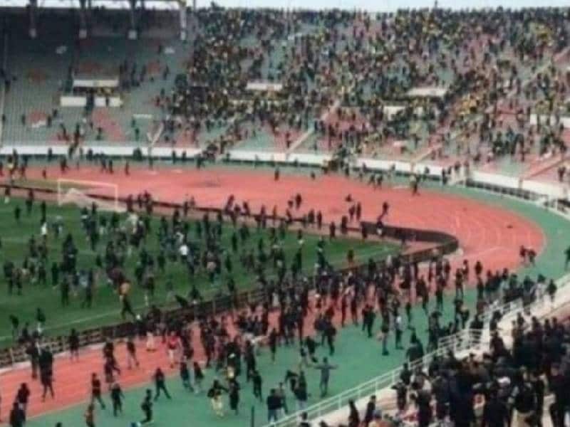 Penas de cárcel para ocho hinchas en Marruecos por disturbios en un estadio