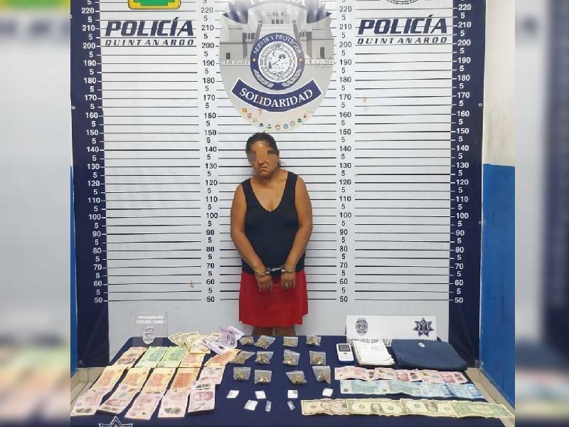 Detienen en Playa del Carmen a mujer con cerca de 20 dosis de drogas