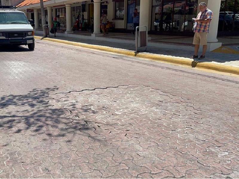 Mejoraran céntricas avenidas de Playa del Carmen con cemento hidráulico