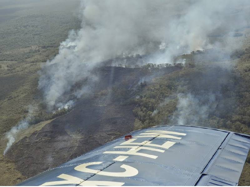 Autoridades sobrevuelan incendio "Chunek II" en Bacalar