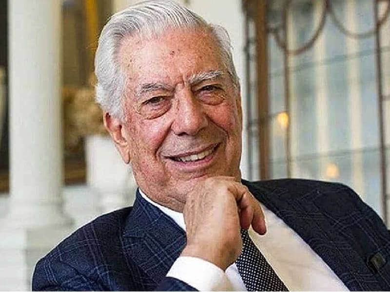 Vargas Llosa hospitalizado por coronavirus, ¡evoluciona favorablemente! (hijo)