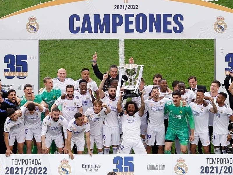 El Real Madrid conquista su 35┬║ título en la Liga española