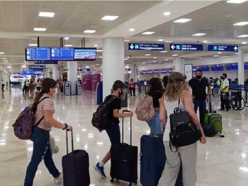 Destaca Cancún por afluencia aérea