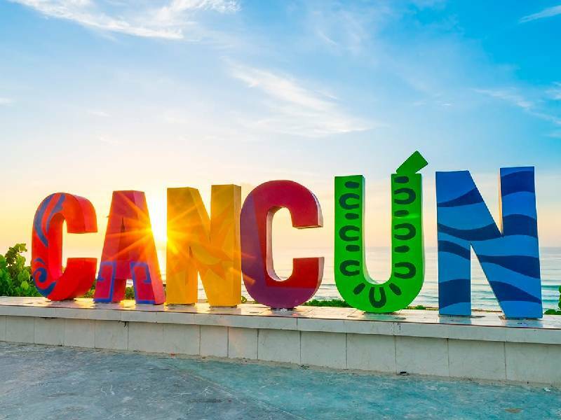 Recuerdan origen de Cancún a sus 52 años