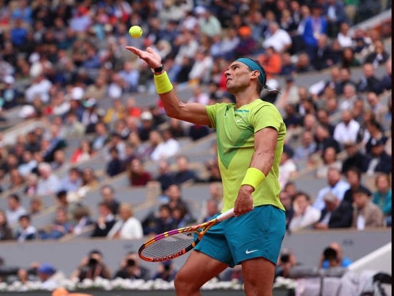 Nadal y Djokovic avanzan en Roland Garros