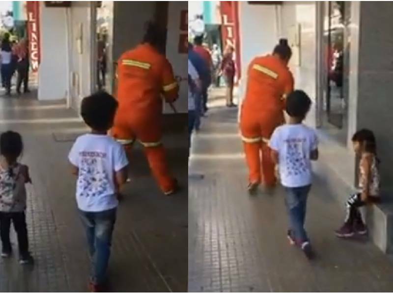 VIDEO. Hijos acompañan a su mamá mientras barre las calles
