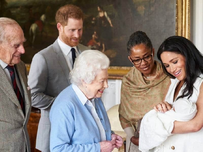 Enrique, Meghan y Andrés no estarán en el balcón de Buckingham para el jubileo de Isabel II