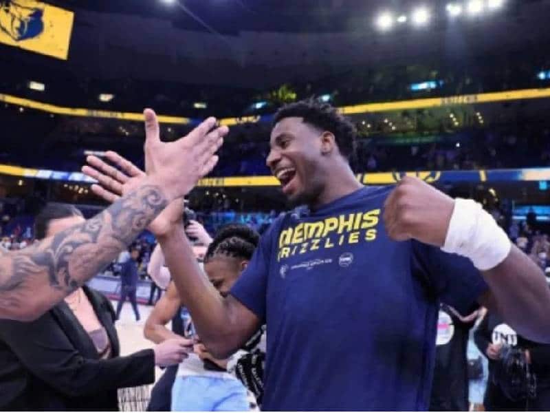 Memphis masacra a Warriors por 39 puntos de ventaja