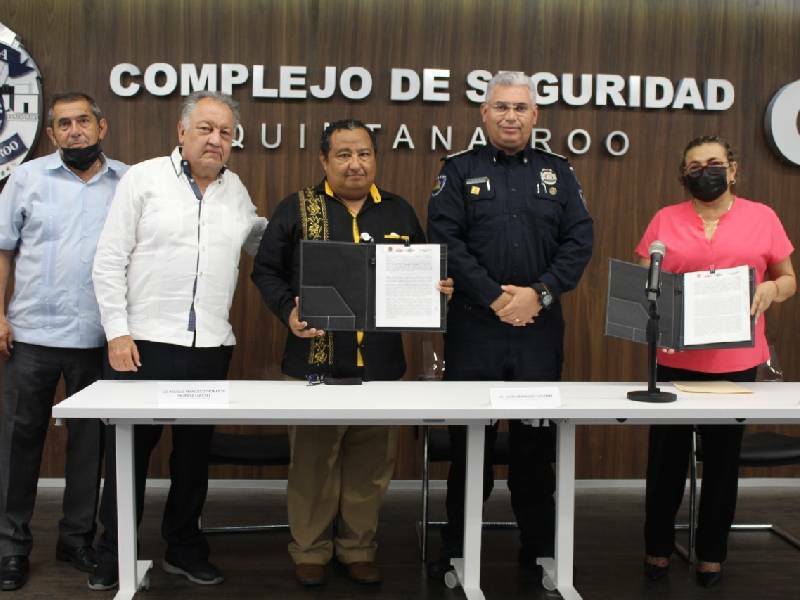 El gobierno de Quintana Roo mejora la preparación académica de sus elementos policiacos