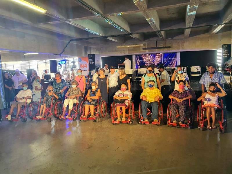 Entregan donativo de 10 sillas de ruedas como parte del Rally Maya México