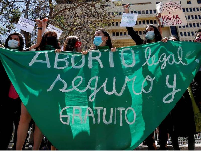 Autoriza Corte aborto para menores víctimas de violación