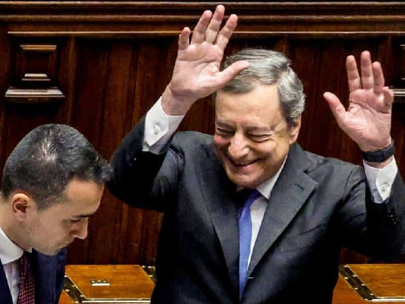 Disuelven Parlamento italiano