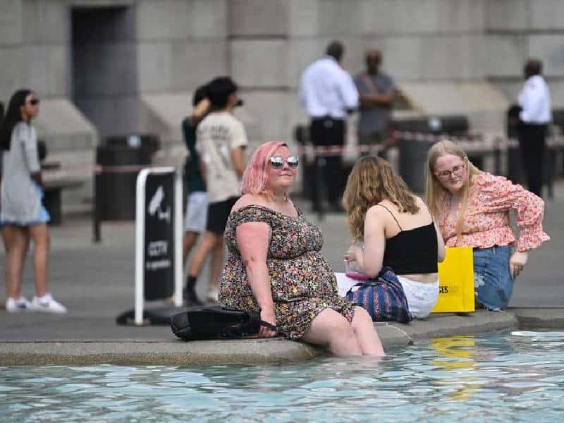 Reino Unido declara alerta roja por ola de calor