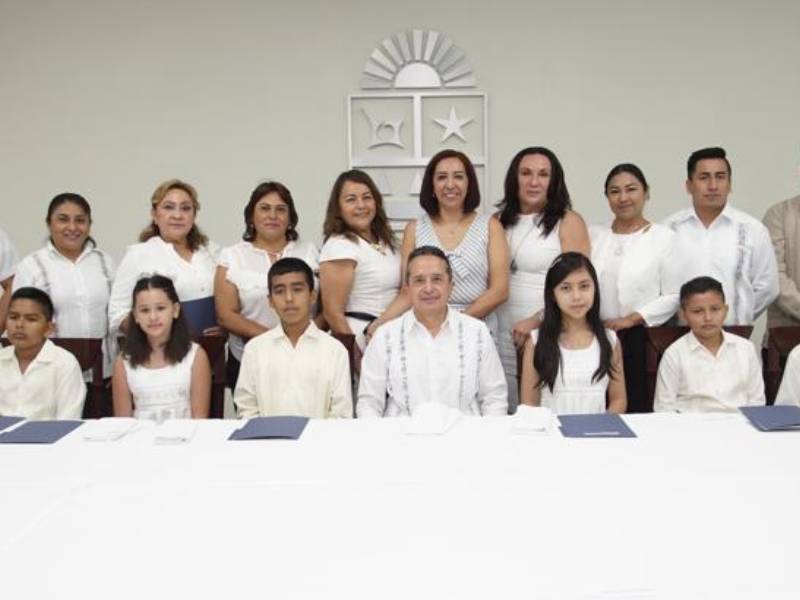 Premian los esfuerzos y talentos de los ganadores de la Olimpiada del Conocimiento Infantil 2022