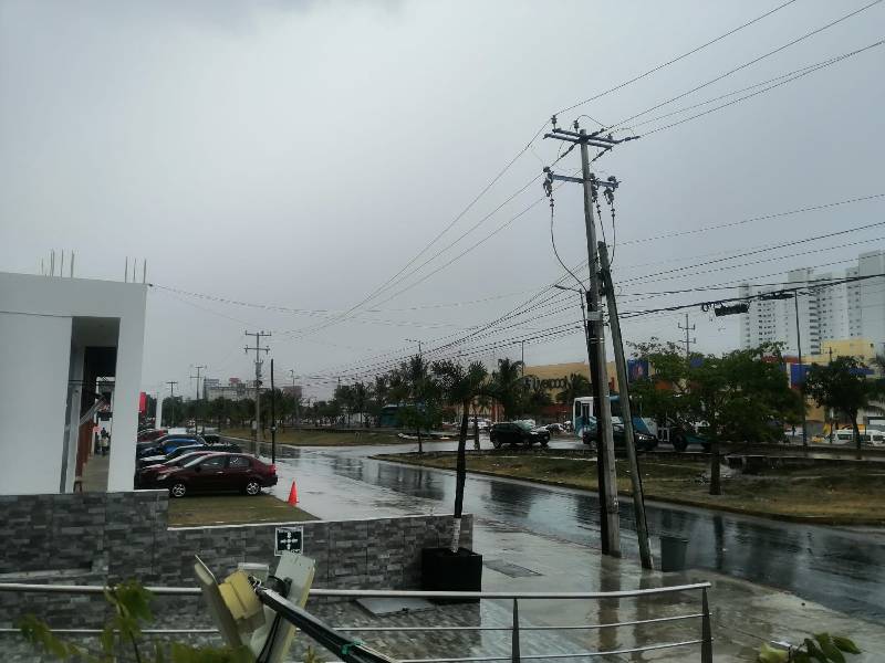 Continúa la lluvia en Quintana Roo