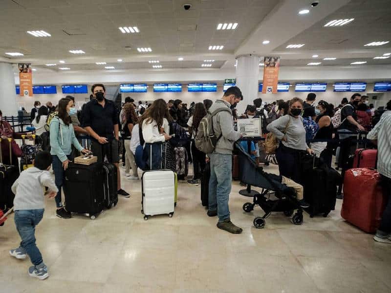 El aeropuerto de Cancún a cuatro vuelos de las 500 operaciones, la más baja en meses
