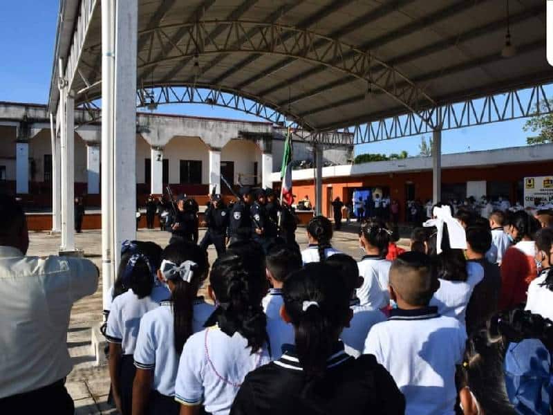 Primaria "Gabino Barreda" fue sede para ceremonia de uinicio de ciclo escolar