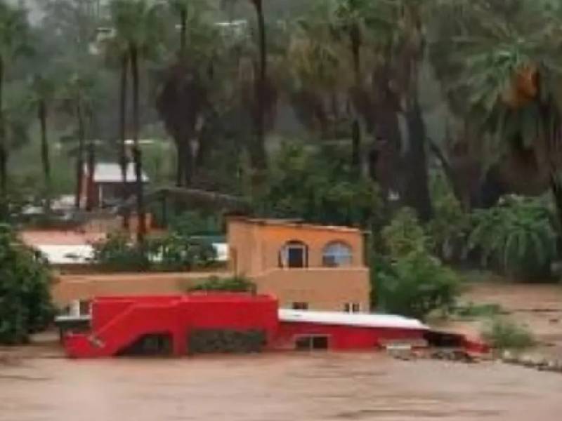 Estos son los videos que dejó el huracán Kay en Baja California Sur