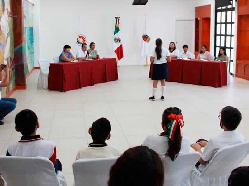 Realizan en Cancún elección de "Cabildo Infantil Por Un Día"