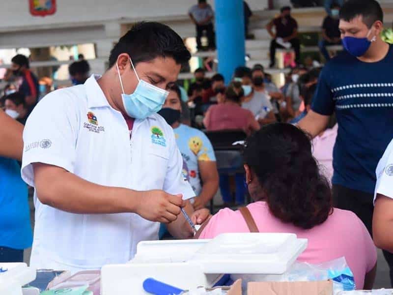 Quintana Roo reporta 15 nuevos casos positivos y 15,010 vacunas aplicadas