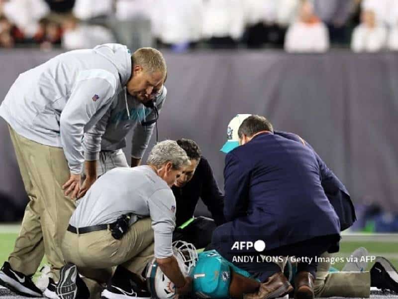 La NFL está bajo fuertes cuestionamientos tras una segunda lesión del quarterback Tua Tagovailoa