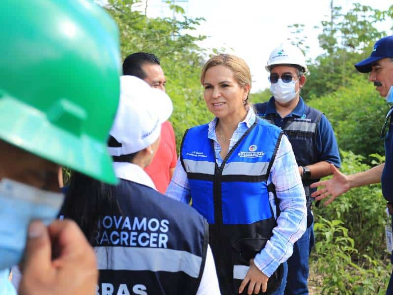 Lili Campos vigila la construcción de 5 nuevos pozos de agua