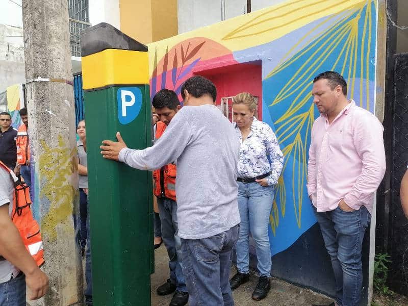 Retiran 18 equipos de parquímetros en tres colonias de Playa del Carmen