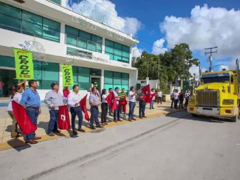 Brindan mejopres condiciones a transportistas en Puerto Morelos