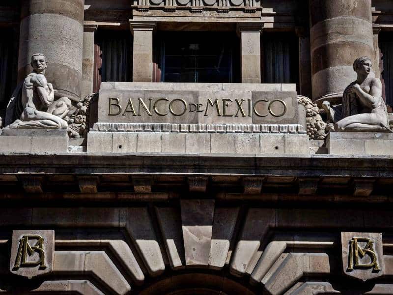 Banxico ajusta a 9.25% la tasa de interés y prolonga la meta de inflación