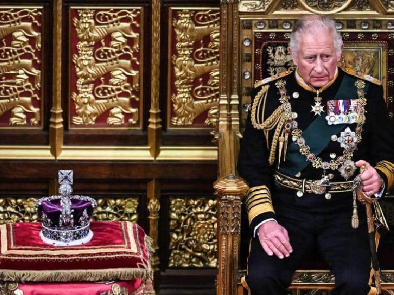 Carlos III inicia su reinado en un Reino Unido de luto por la muerte de Isabel II
