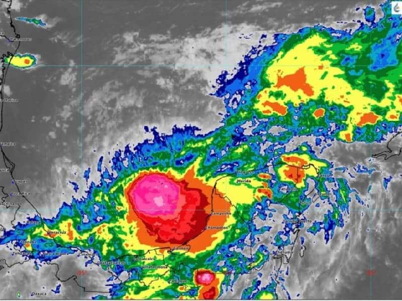 Amenaza Karl al Sureste y Península de Yucatán