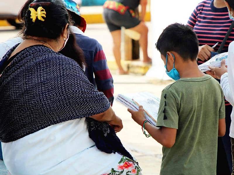 Niños cardenenses deben caminar kilómetros para poder asistir a la primaria en Yucatán