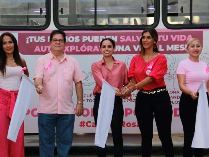 Circula las calles de Cancún el “autobús rosa” del transporte urbano de pasajeros
