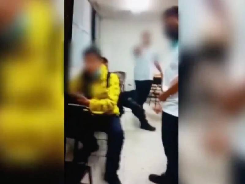 Exhiben acto de bullying en Conalep de Nuevo León; Fiscalía ya investiga los hechos