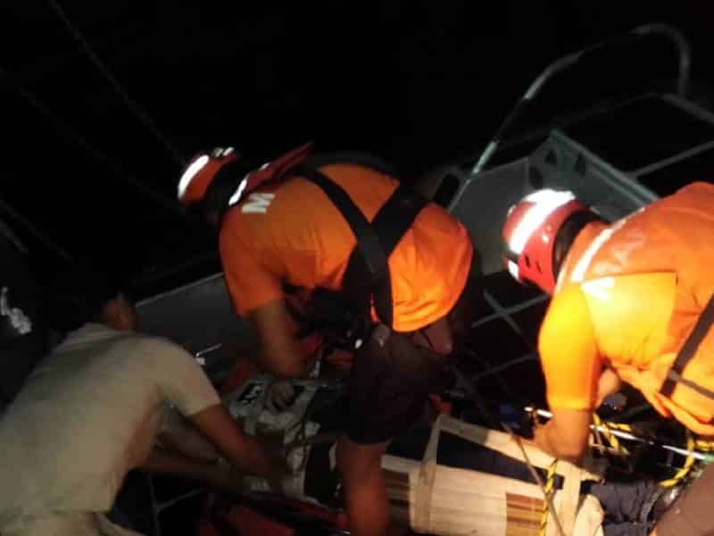 Realizan evacuación médica de una persona en costa de Quintana Roo
