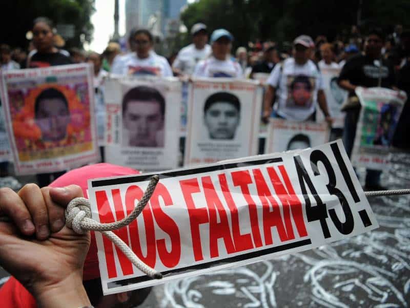 Se podrían reactivar órdenes de aprehensión por el Caso Ayotzinapa: AMLO