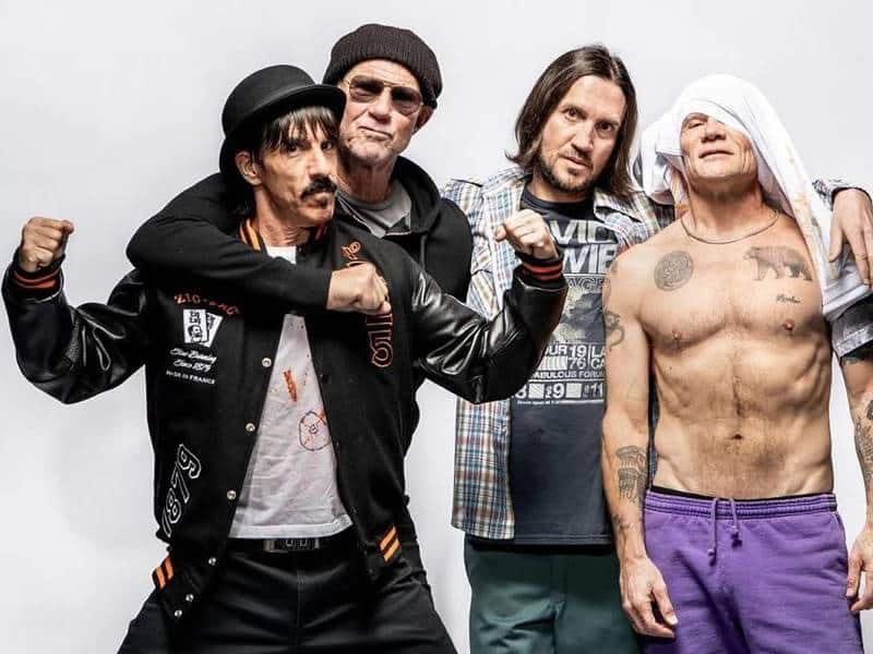Red Hot Chili Peppers estrena segundo álbum del año