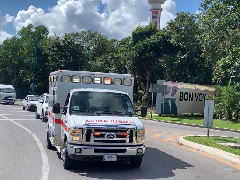 Aeropuerto de Cancún dona ambulancia a la Cruz Roja Mexicana