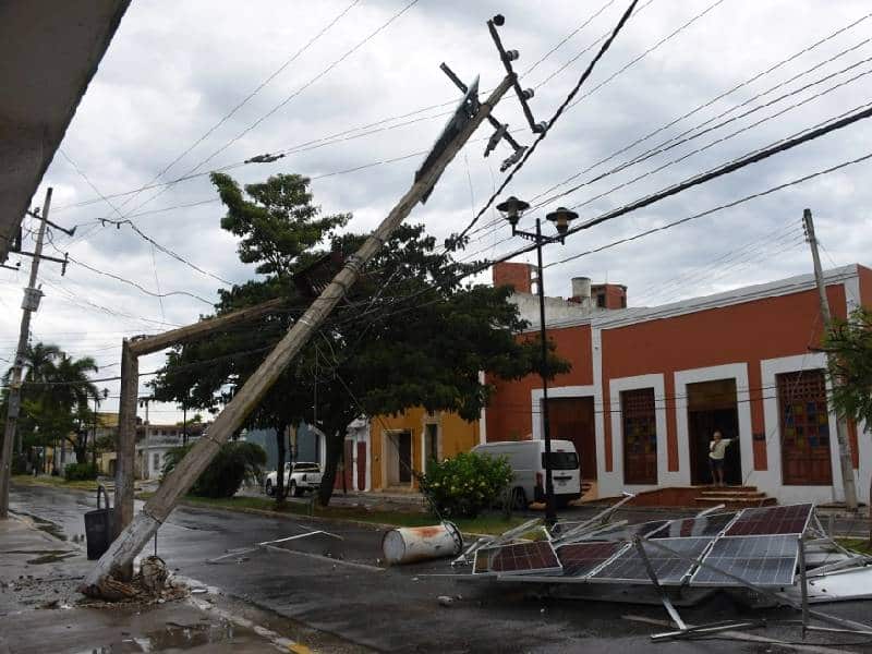 La tormenta “Lisa” avanza hacia México tras azotar a Belice