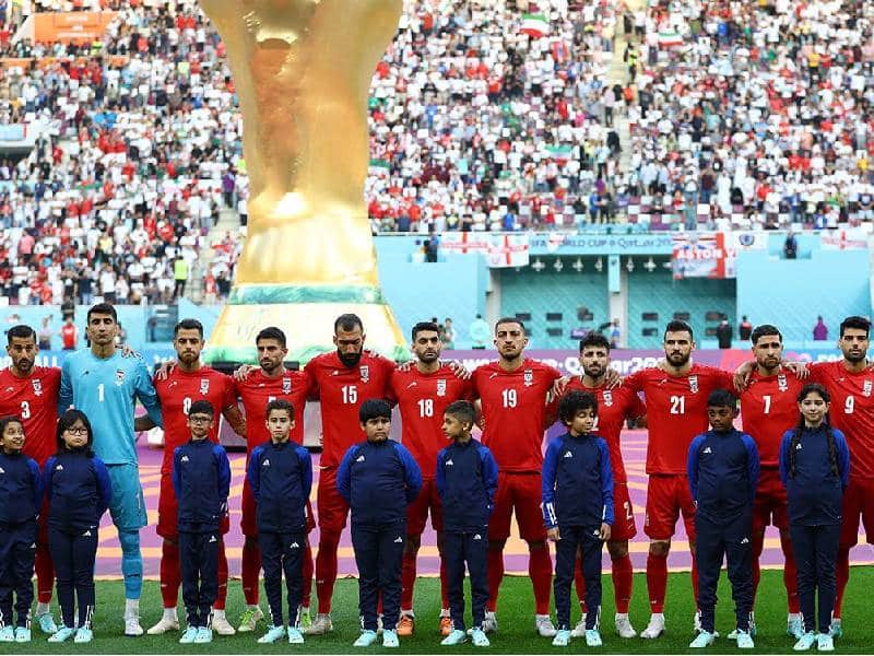 Los once titulares iraníes del partido contra Inglaterra se abstienen de cantar su himno